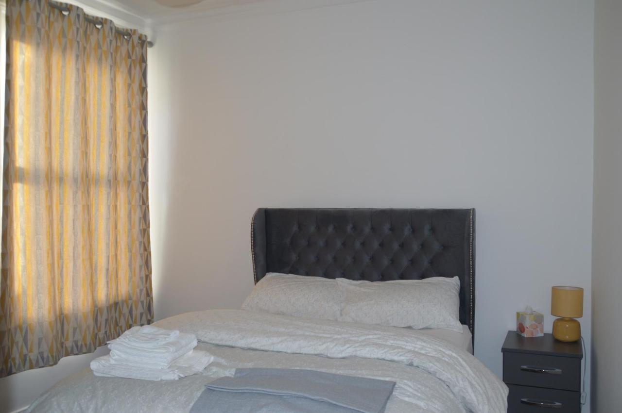 Two Bedroom Apartment In Λονδίνο Εξωτερικό φωτογραφία